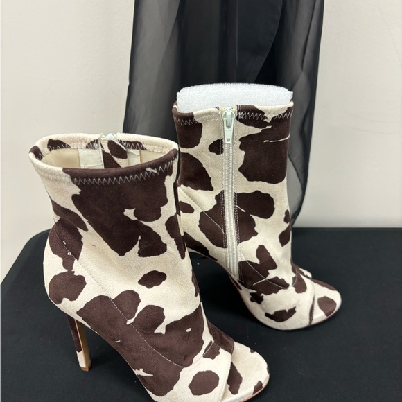 COPY - Steve Madden - ELettra Cow Print Booties - Picture 2 of 10